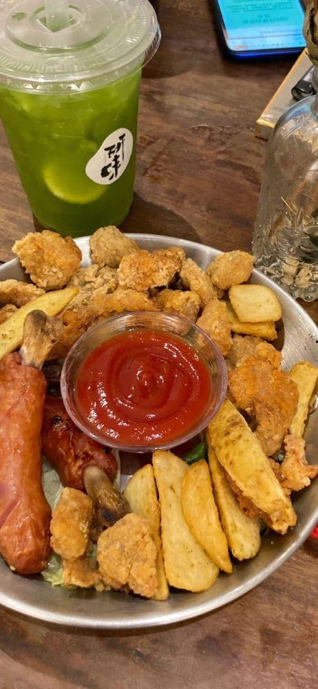 吃瓜小吃直播间视频,吃瓜小吃，带你领略美食的魅力