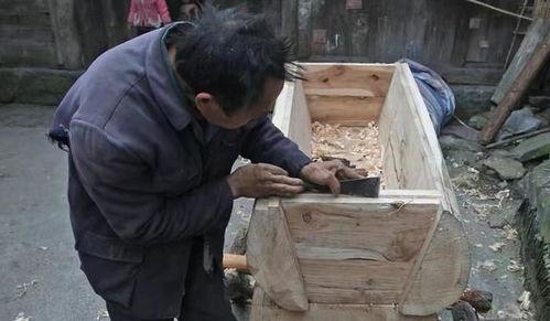 做棺材看拿哪块料断死期,解读生死之谜的神秘法则