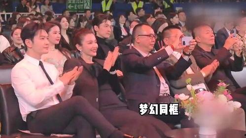 克莱吃瓜鼓掌,揭秘娱乐圈幕后风云